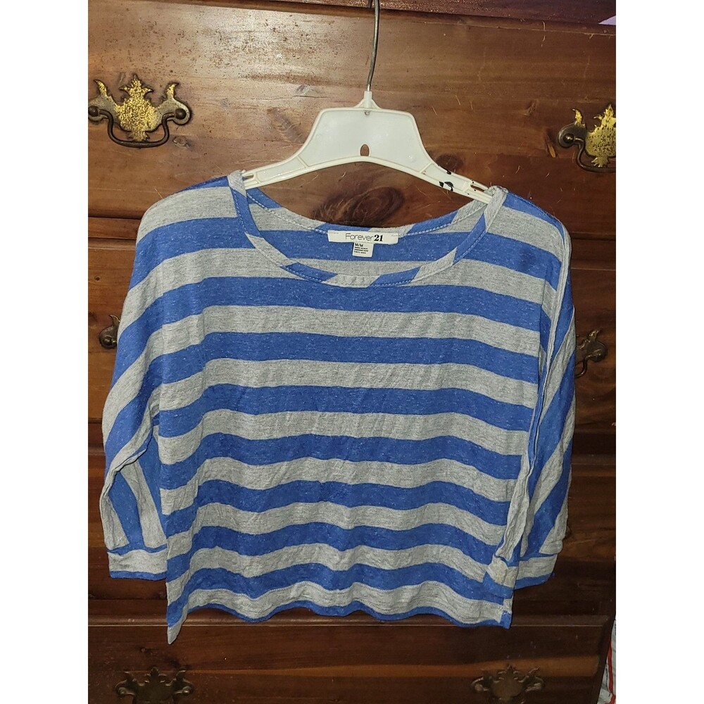 Forever 21 blouse (AE58)
